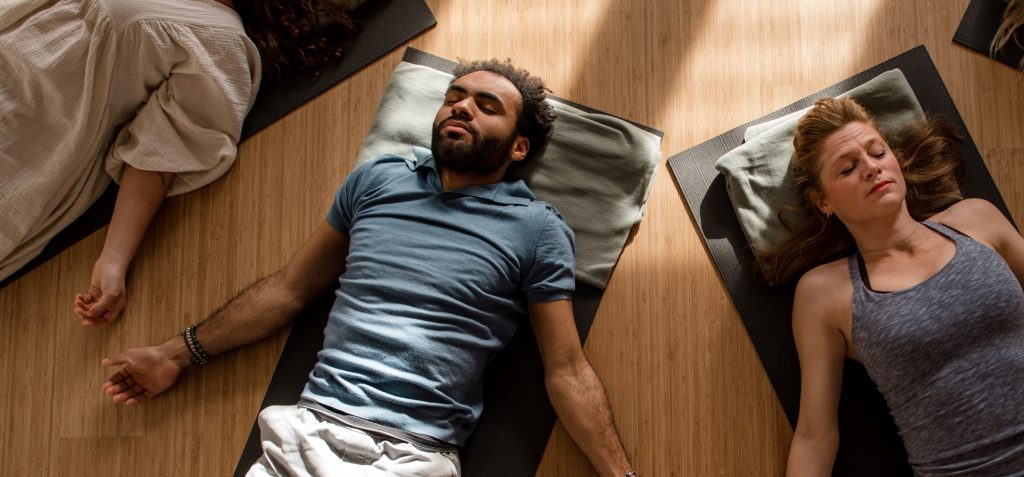 De Nieuwe Yogaschool adem DNYS Academie circle