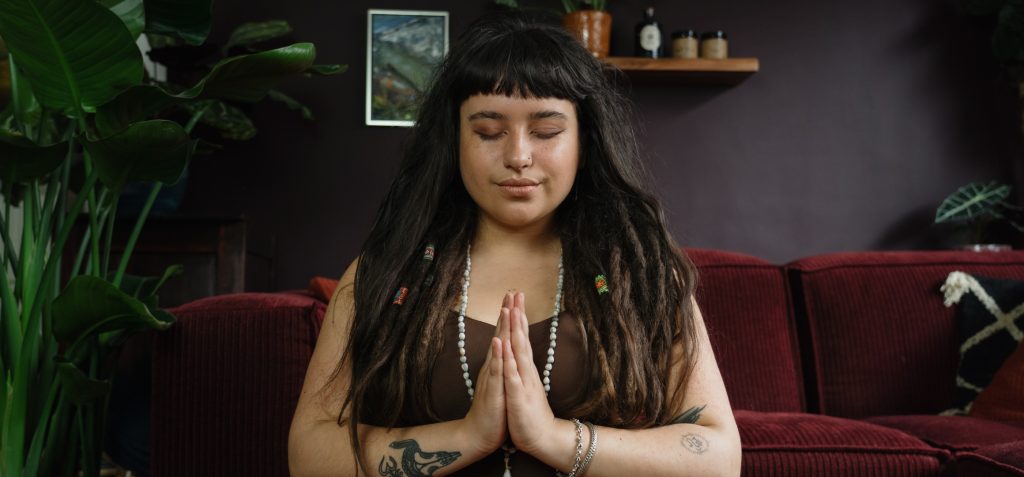 De Nieuwe Yogaschool Namaste blogpost Romy anjali mudra